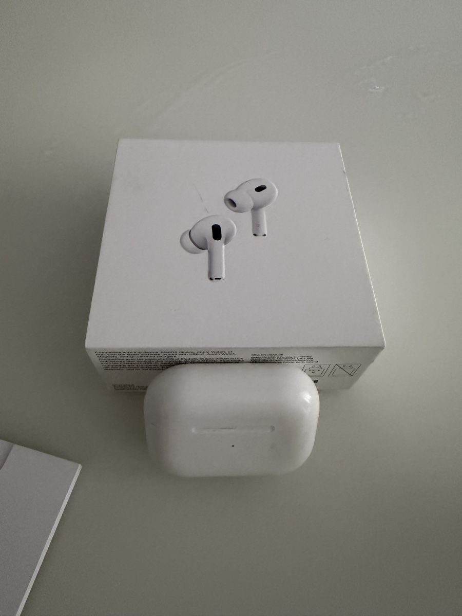 Apple Kopfhörer: Airpods Pro 2 Gen. 2025 – Gebraucht aus Bern von jlt_p6bv 1