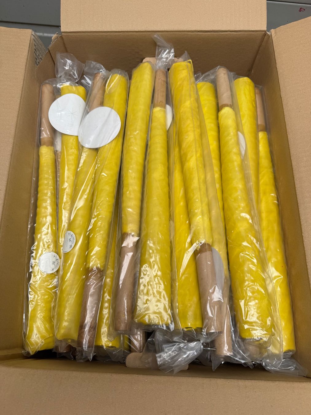 Candele: 563 Posten Handfakeln aus Liquidation – Usato da Derendingen venduto da Meisterstuecke