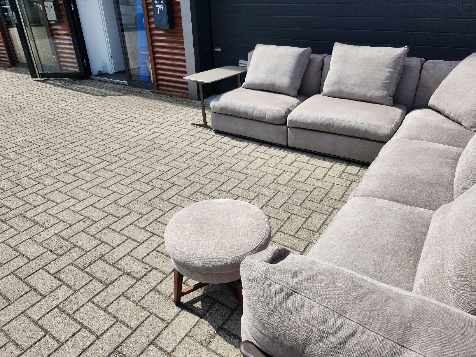 Flexform Sofas: Flexform – Zeno - Modulares Sofa  Ausstellungsstück – Neu (gemäss Beschreibung) aus Nijmegen von HermsenDesign 6