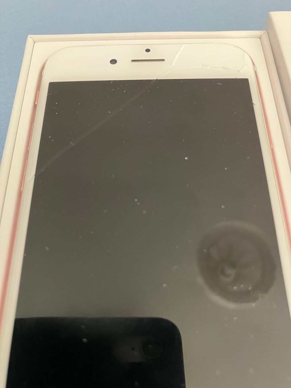 Apple Portables: iPhone 6s Rosegold mit Displayschaden – D'occasion à Honau par BrP27 1