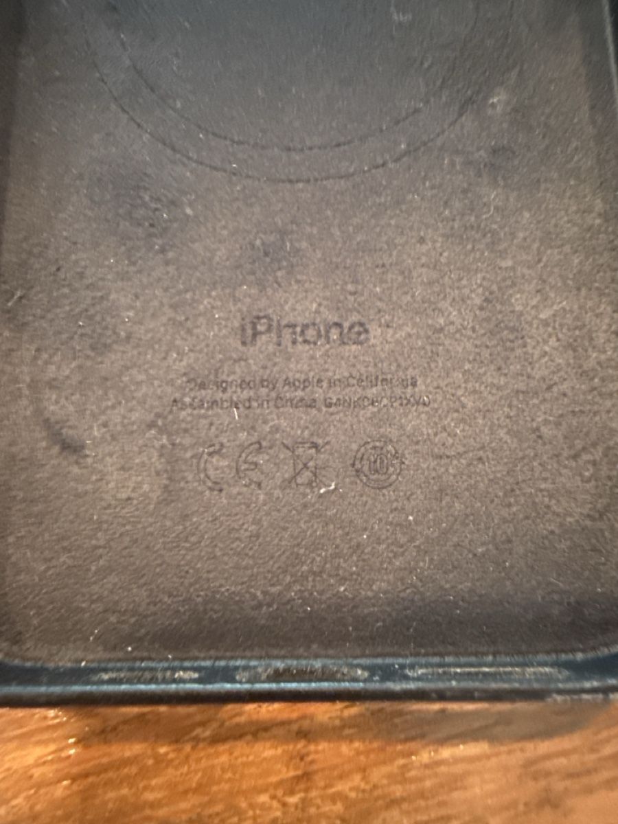 Apple Covers & Schutzfolien: Cover iPhone 16 Pro Max – Gebraucht aus Thalwil von ropejo 1