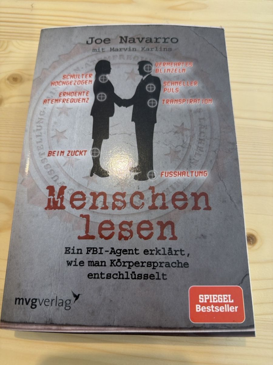 Bücher: Joe Navarro -Menschen lesen - Gebraucht – Gebraucht aus Tafers von Tschanz-Solutions