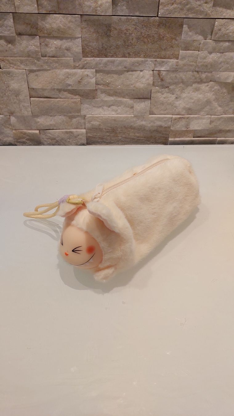 Altro in Scrittura & Disegno: Labubu Etui – Nuovo e nell'imballaggio originale da Hittnau venduto da Razorback_1971 1