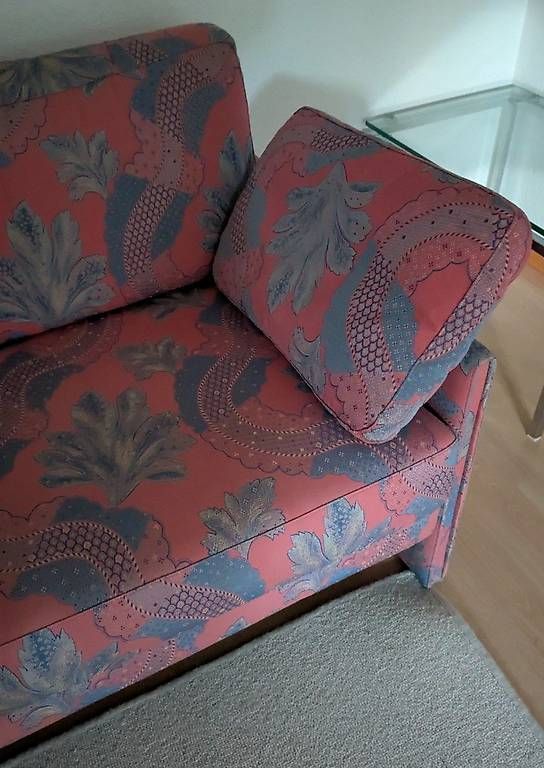 Divani: Schönes Sofa, kaum Gebrauchspuren – Usato da Jegenstorf venduto da Chris3008 4