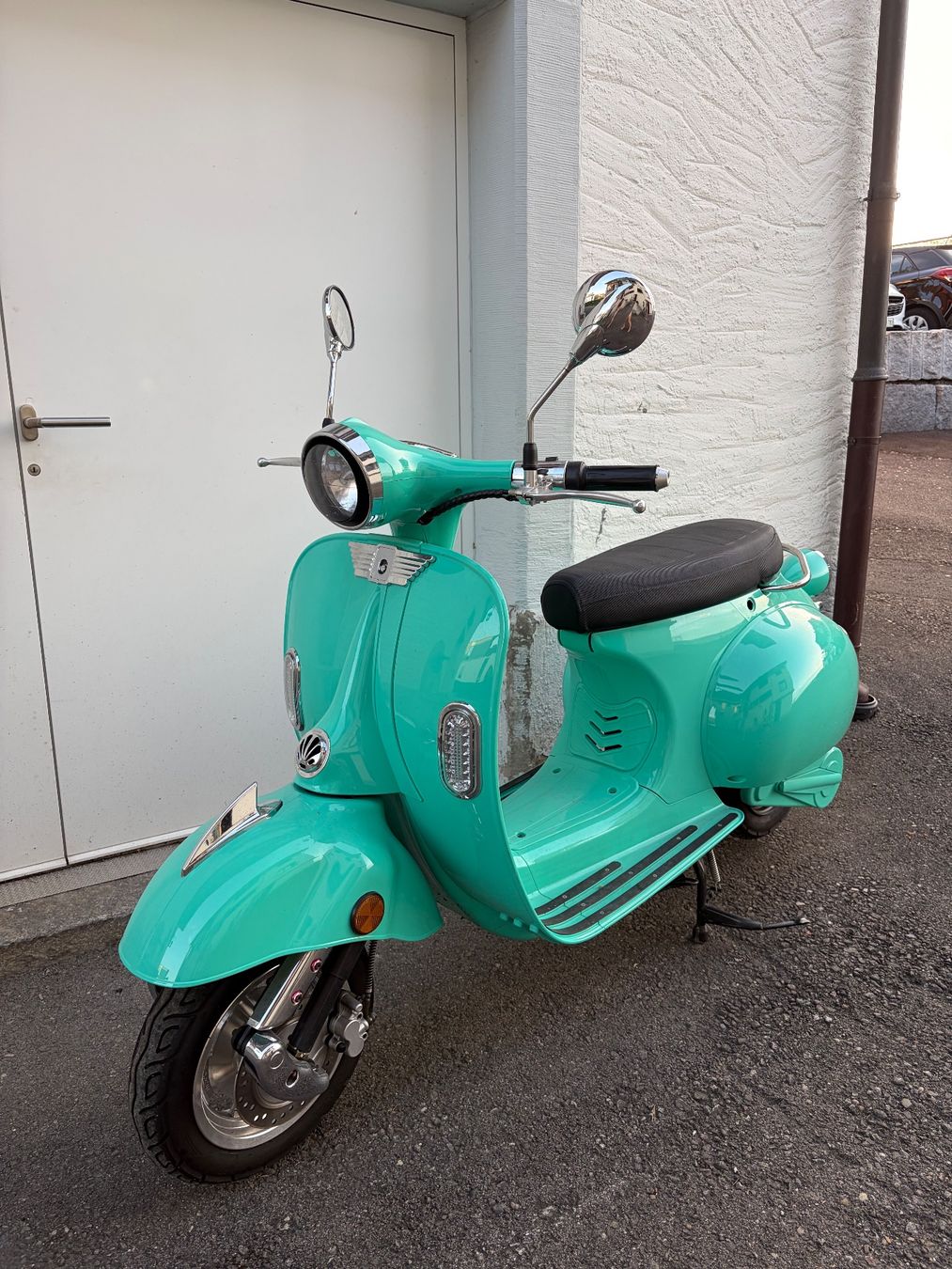 Scooter: Elektro-Roller Tretroller türkis – Usato da Richterswil venduto da anyfish