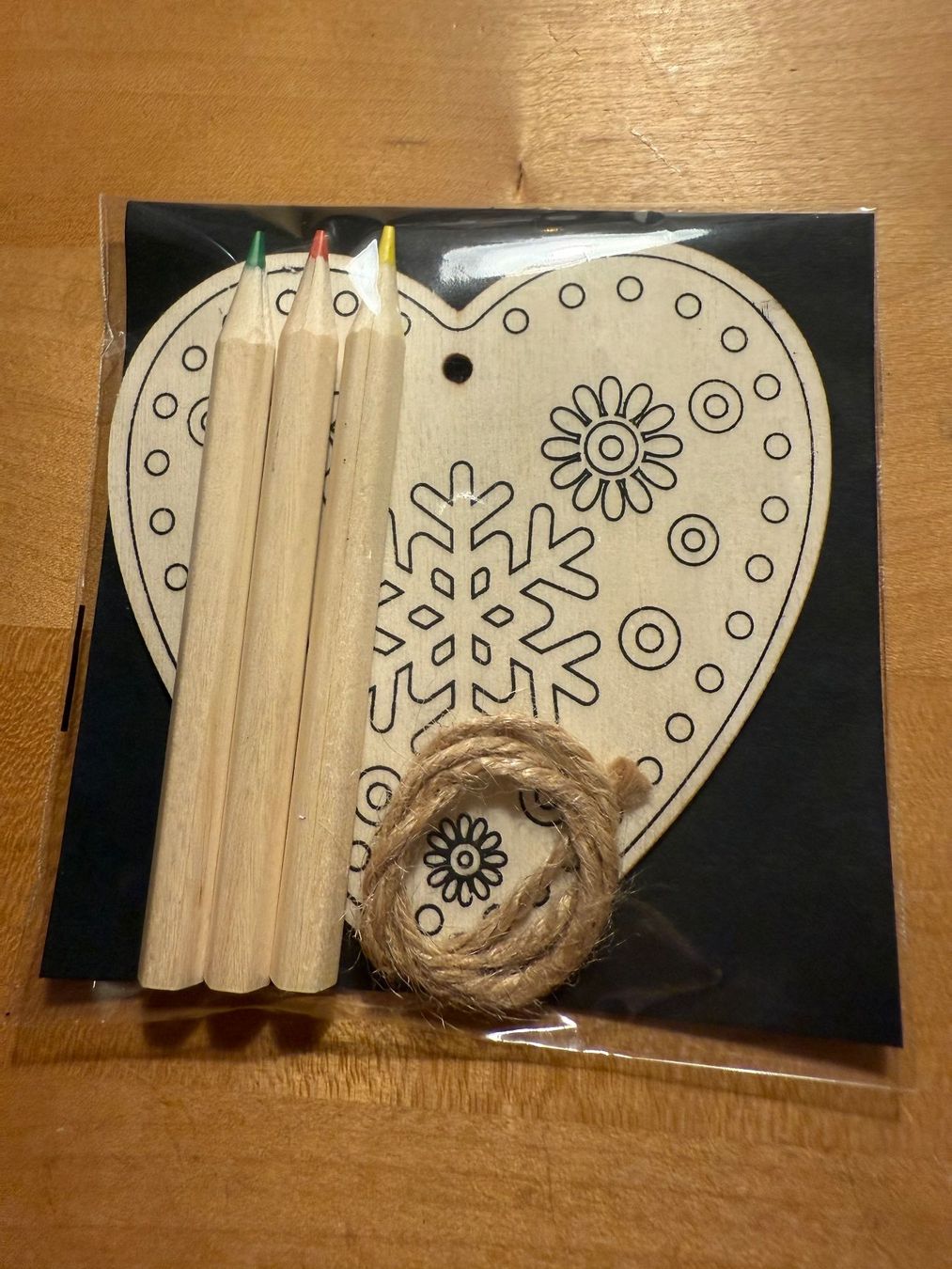 Kit bricolage: Basteln - Herz - Stifte - Schnur – Nuovo e nell'imballaggio originale da Zürich venduto da ch3906