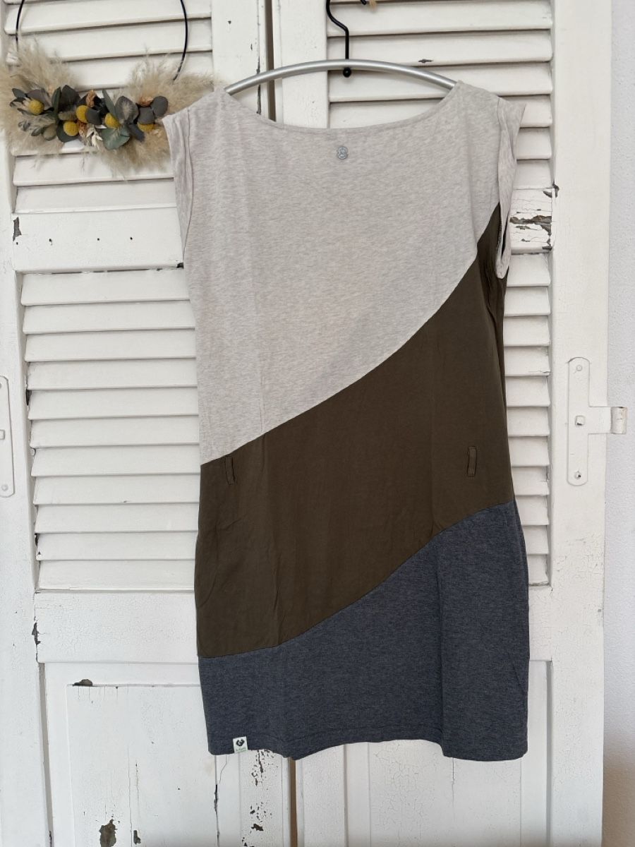 Ragwear Vestiti: Ragwear Kleid Gr XL – Usato da Mörschwil venduto da Mibasel 1
