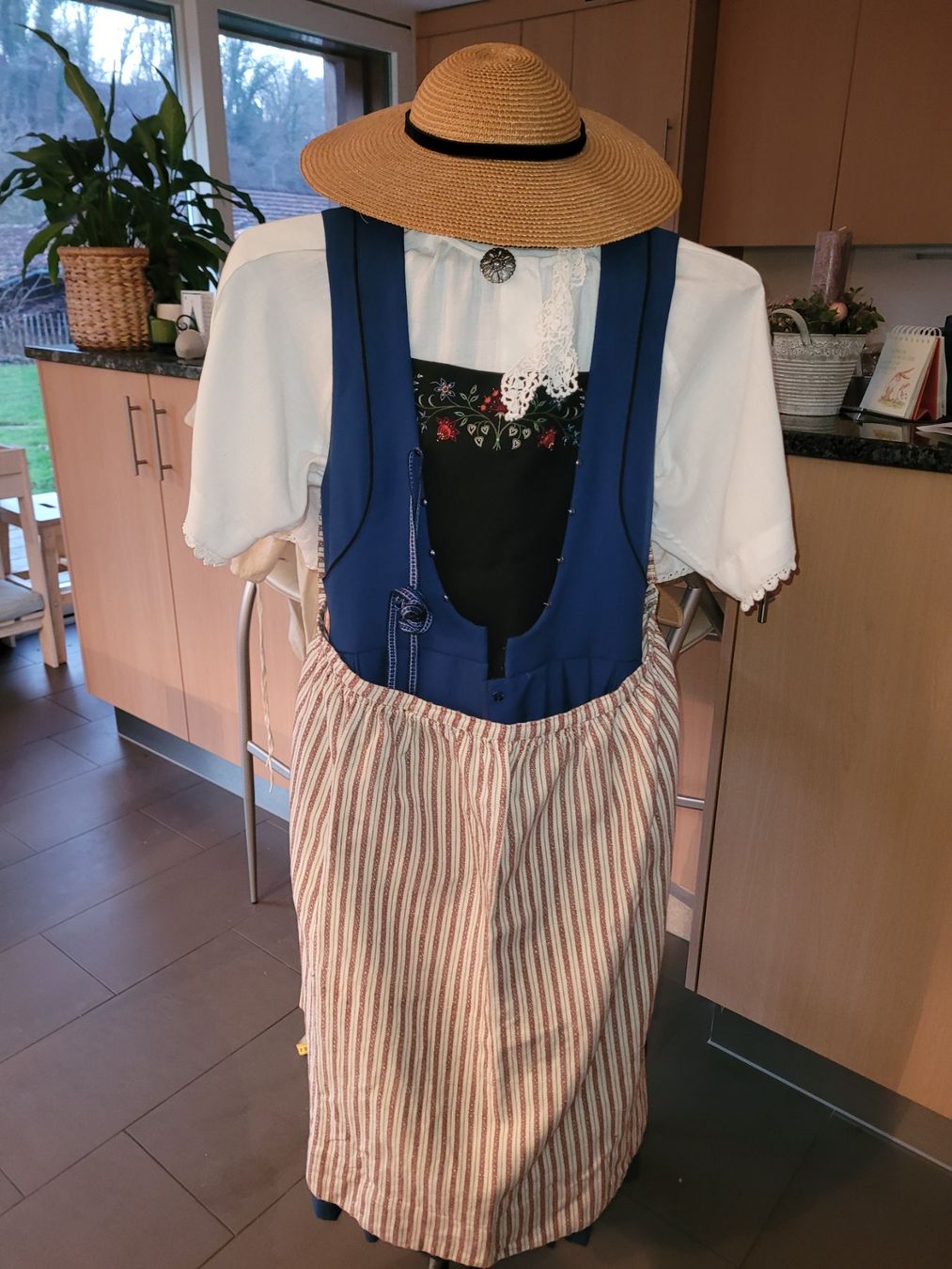 Costumi: Tracht Aargauer original – Nuovo (secondo la descrizione) da Tegerfelden venduto da Tiggerfreund 3