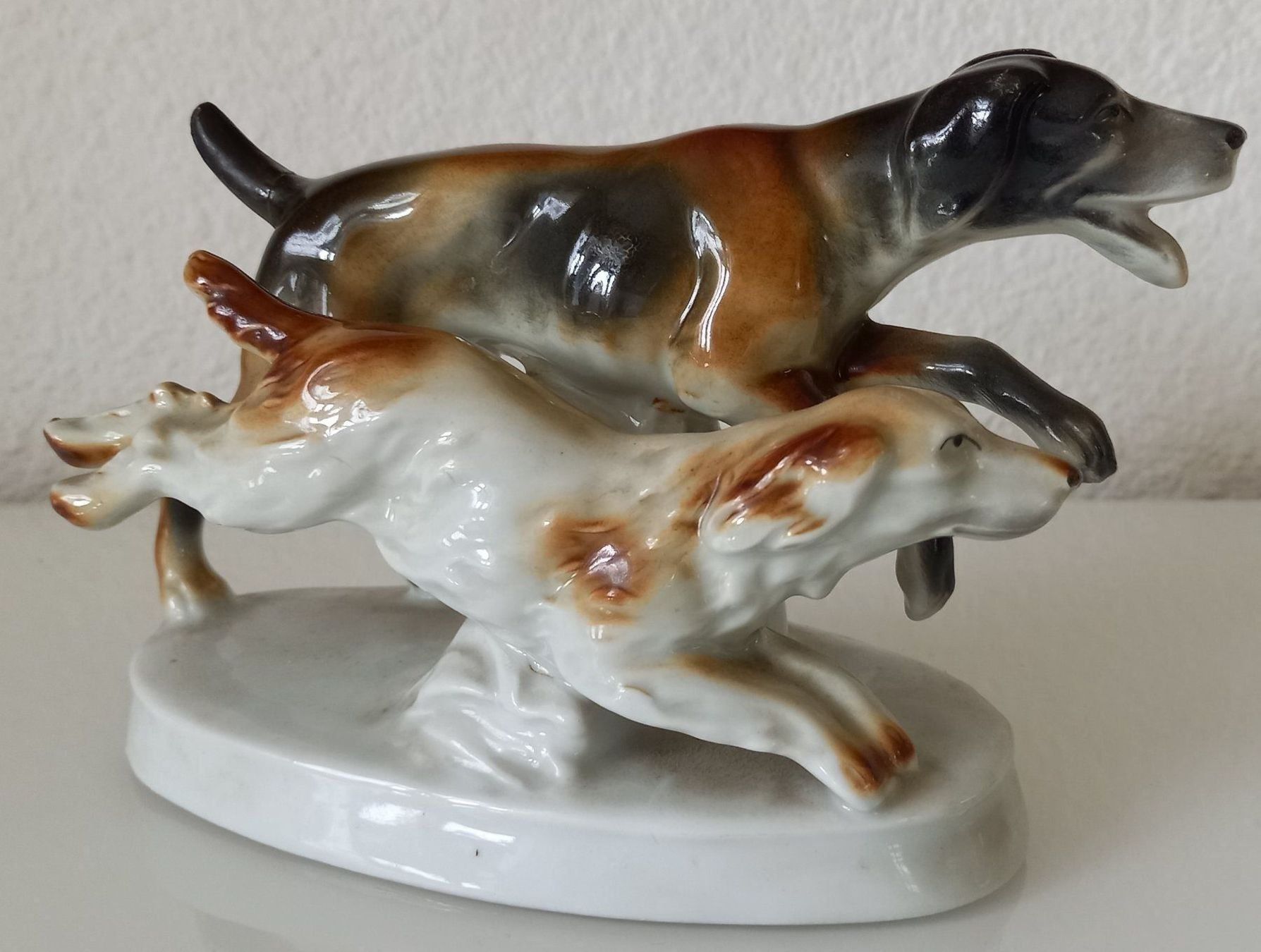 Figuren: Wunderschöne Porzellan-Hundefigur – Gebraucht aus Wallisellen von prada008 1
