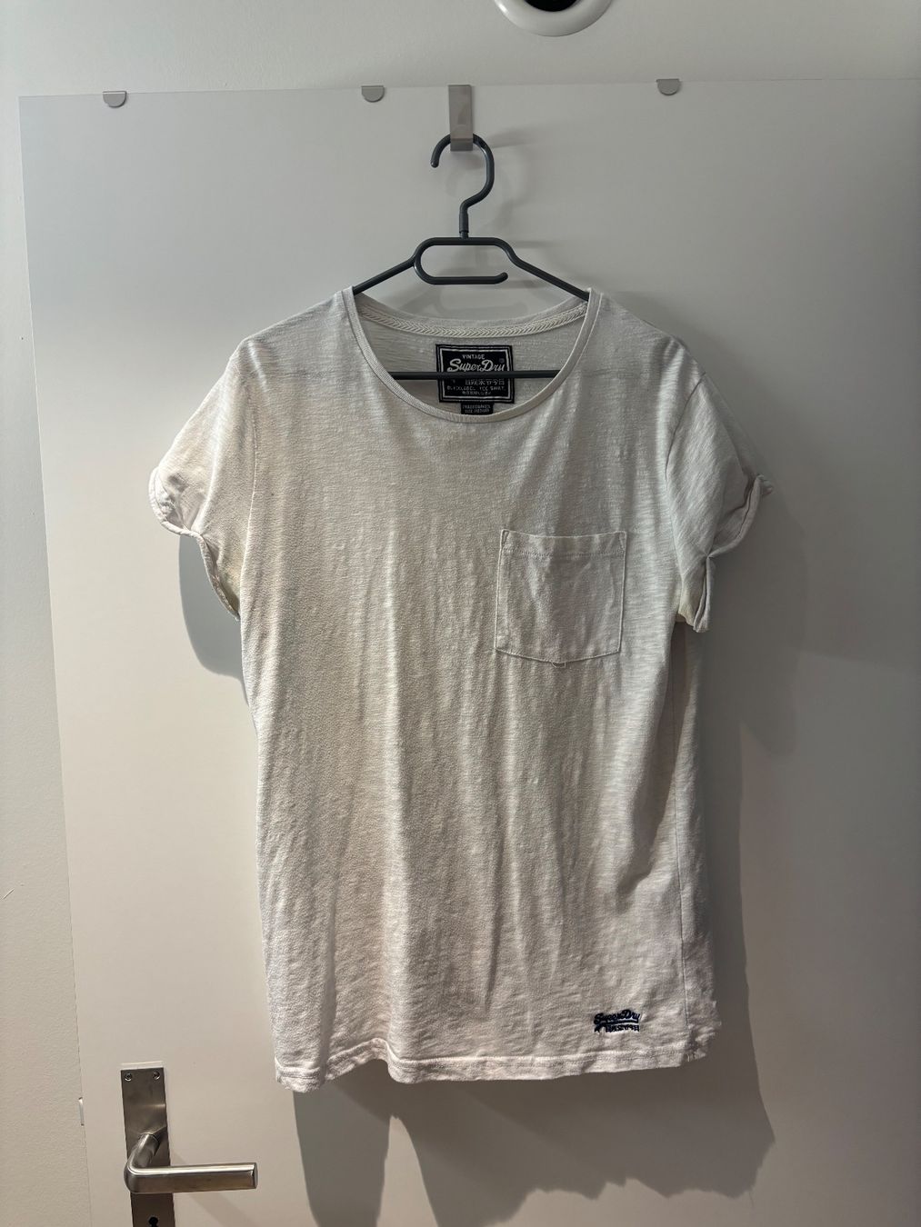 Superdry T-shirt: Superdry TShirt, weiss, Gr. M, ab CHF 1.00 – Usato da Basel venduto da MaOb4052