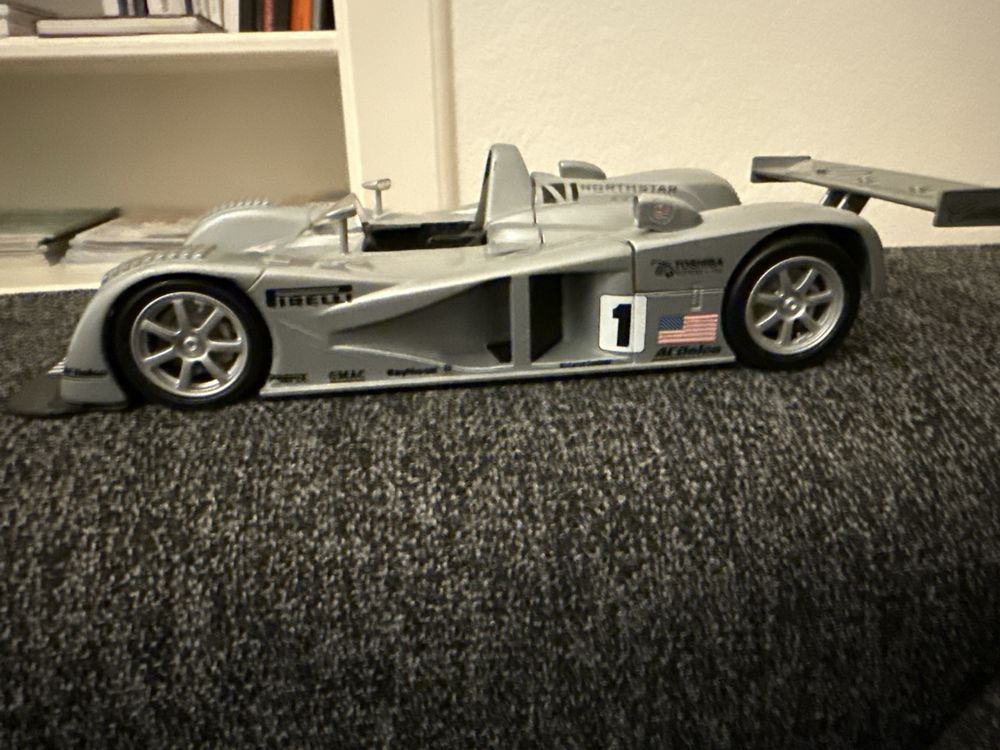 HOT WHEELS CADILLAC NORTHSTAR LMP 2000 1/18 (Gebraucht) in Genève