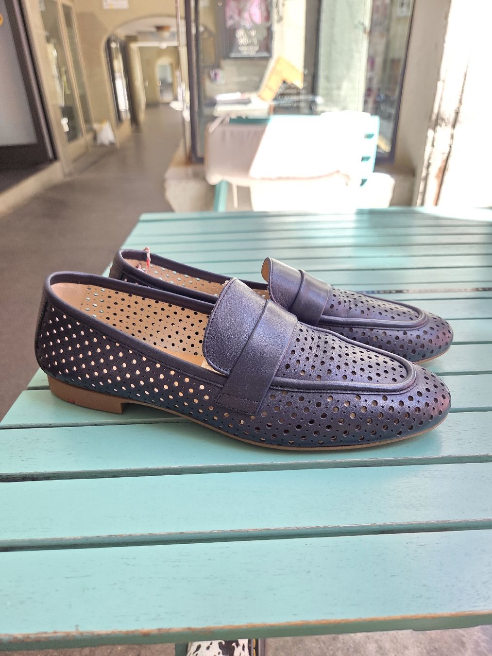 Lloyd Scarpe da donna: Lloyd Leder-Loafer Dunkelblau Gr. 41 – Usato da Bern venduto da -Aniko-