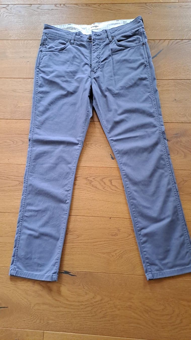 Wrangler Jeans: Wrangler-Jeans Herren – Usato da Unterägeri venduto da oamehe 1
