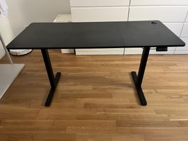 Höhenverstellbarer Schreibtisch (140 x 60)