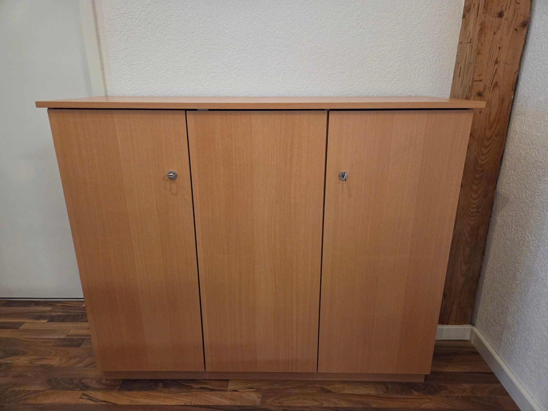Armadi: Holz-Schrank – Usato da Lützelflüh-Goldbach venduto da Da_Ny
