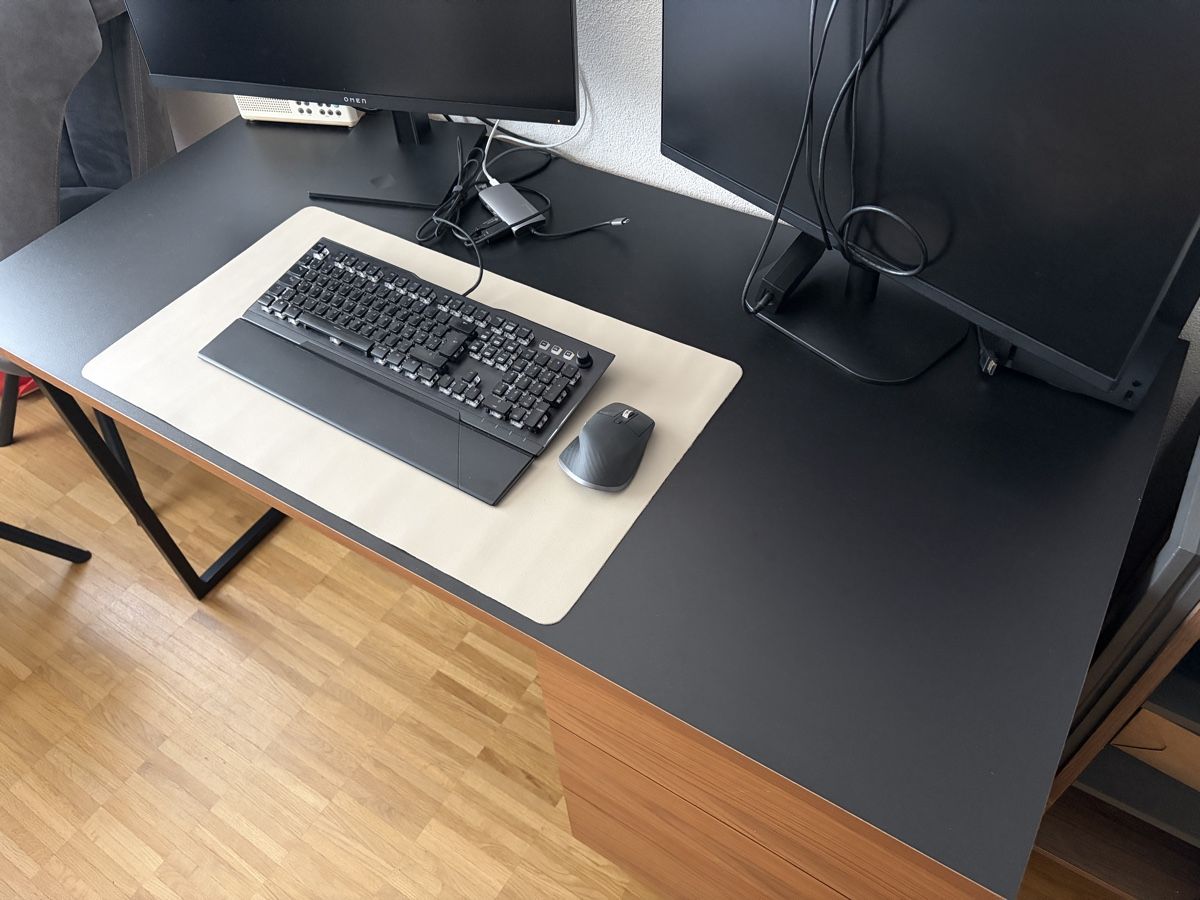 Schreibtische: Bürotisch – Gebraucht aus Uster von css_6lms 1
