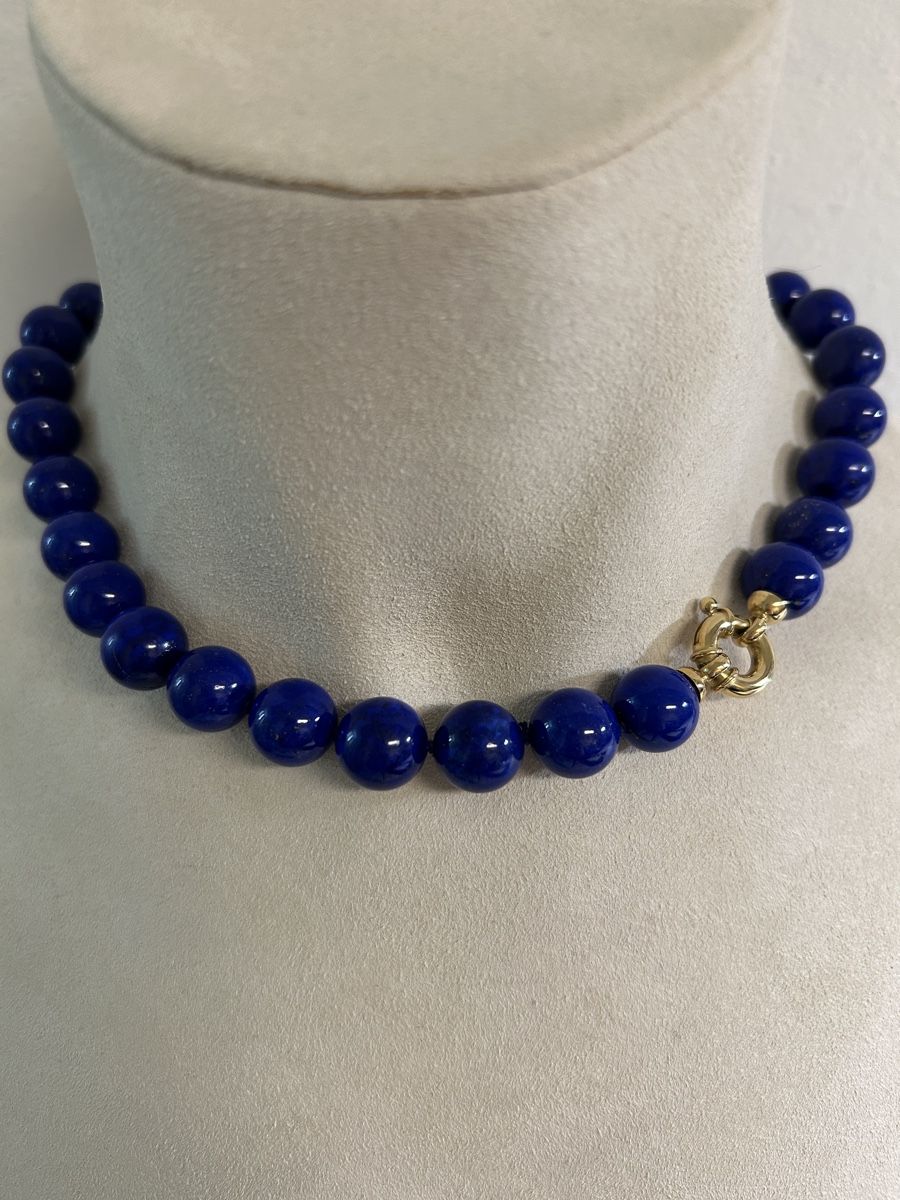 Catenine: Collier lapis-lazuli et fermoir or 750 – Nuovo (secondo la descrizione) da Ecublens VD venduto da mirandagirl 1
