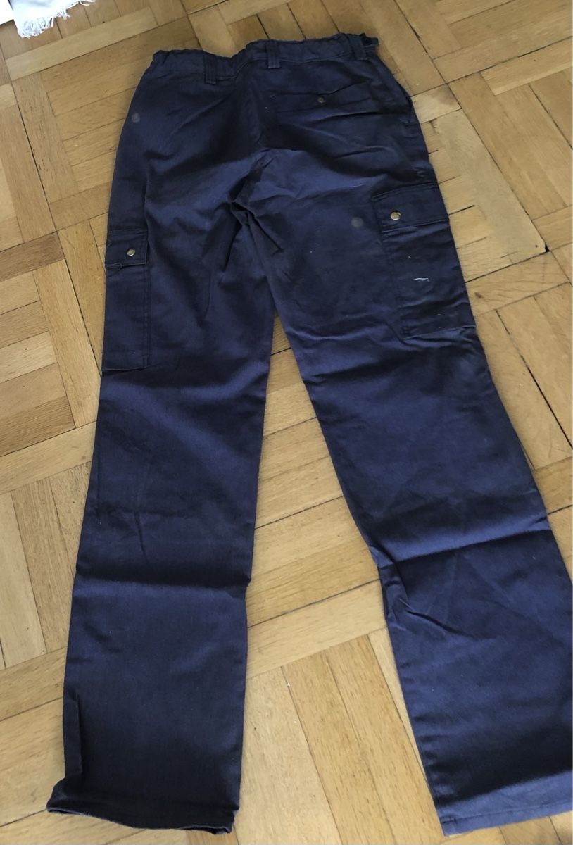 Pantaloni: Pantalon cargo gris taille 42 NEUF – Nuovo e nell'imballaggio originale da Genève venduto da fra_f685 3