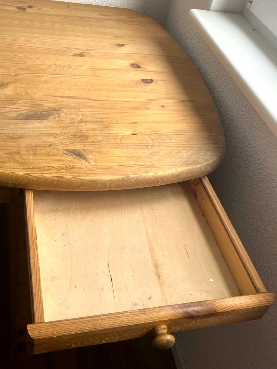 Schreibtische: Schreibtisch aus Vollholz – Gebraucht aus Rafz von Flabadip 5