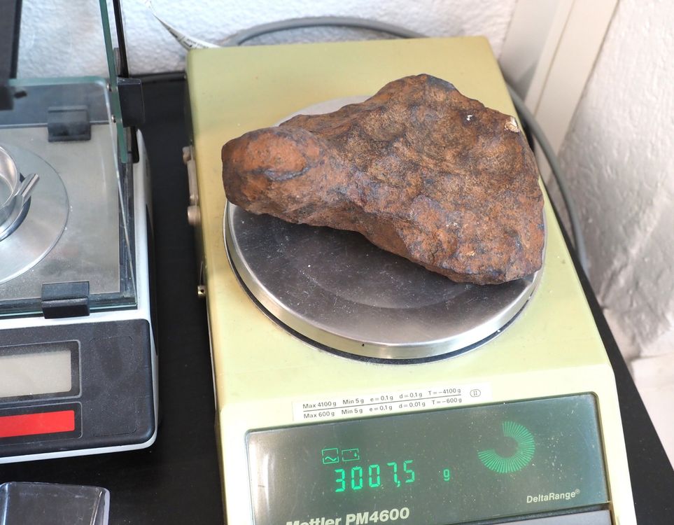 Grosser 3kg Meteorit - Sammlerstück 2