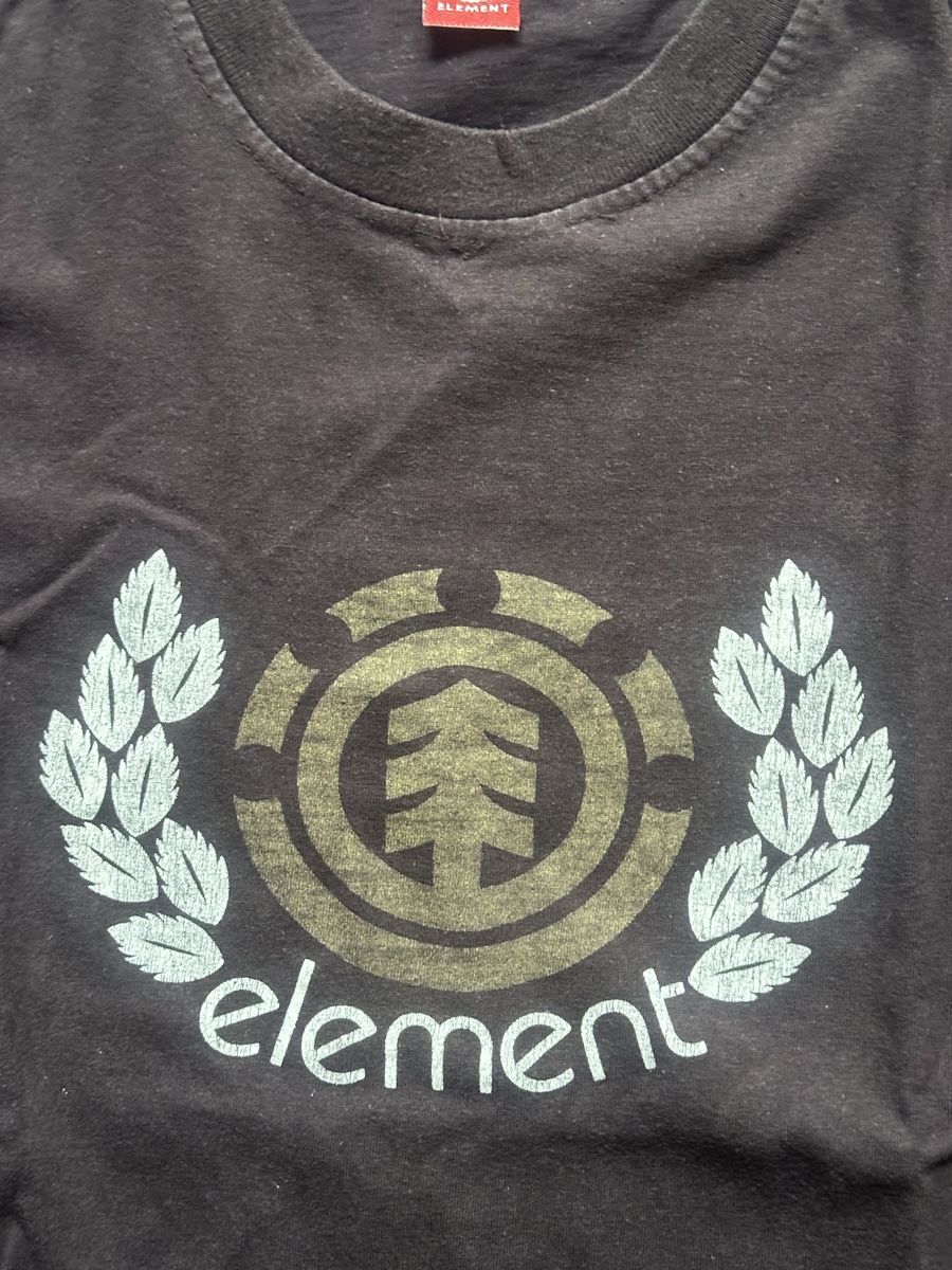Element T-shirt: Braunes Element T-Shirt, Grösse M! – Usato da Neerach venduto da Matug1248 3