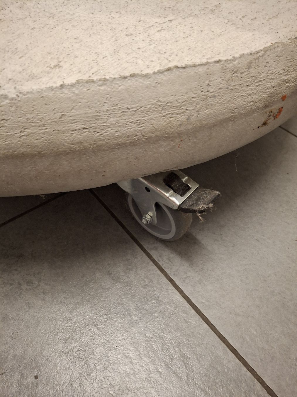 Steine & Dachziegeln: Beton Sockel – Gebraucht aus Bern von Sahlenweidli 2