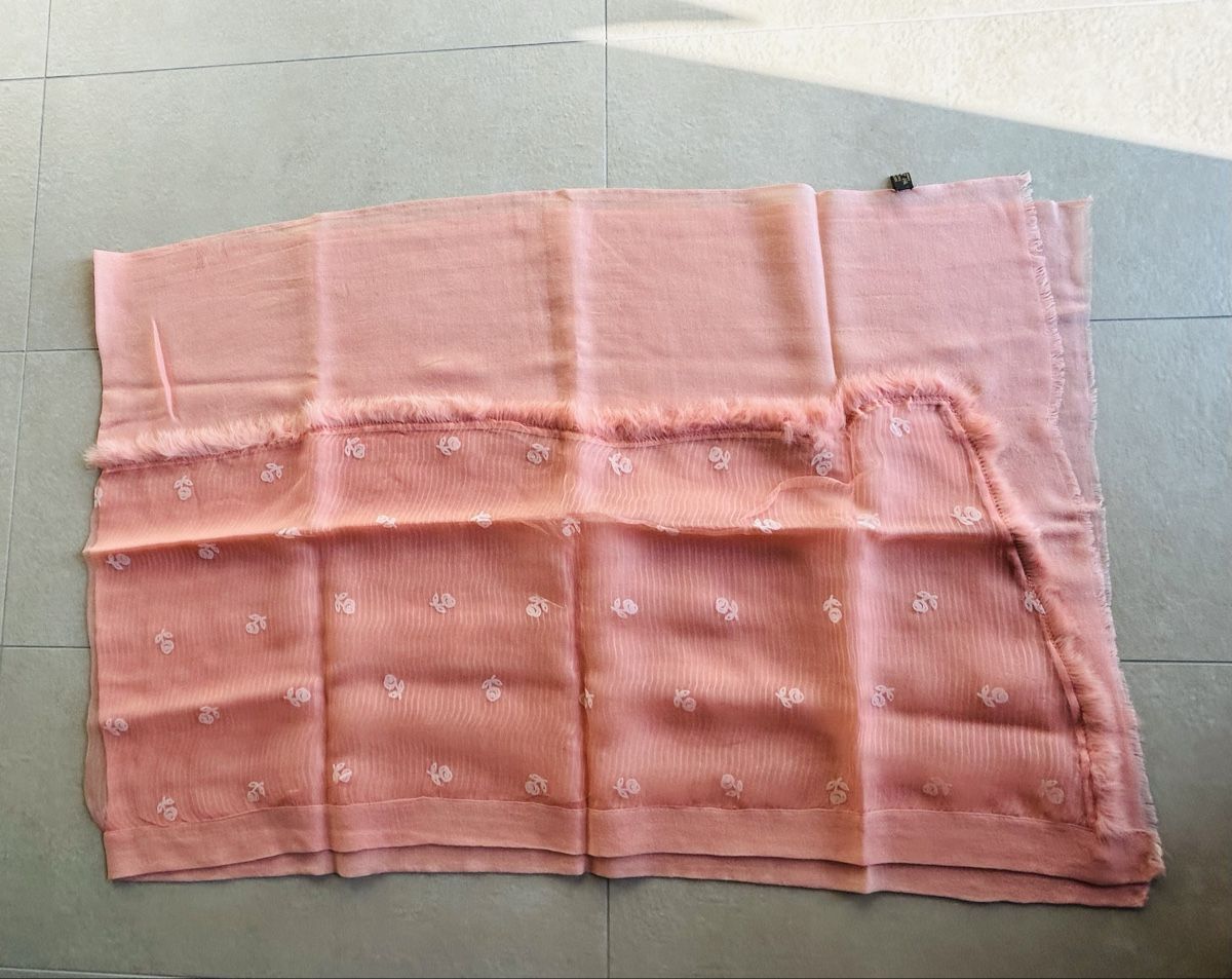 Foulards, Tücher & Schals: Écharpe en laine et en soie – Neu und originalverpackt aus Founex von etswang 1