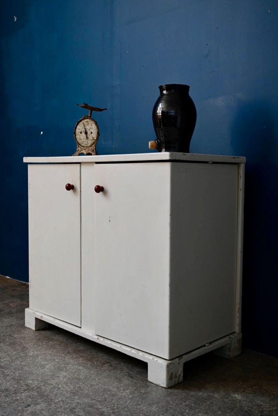 Buffets: Commode rétro à clayettes Art Déco bois peint – D'occasion à COLMAR par Sophiebellelurette 7