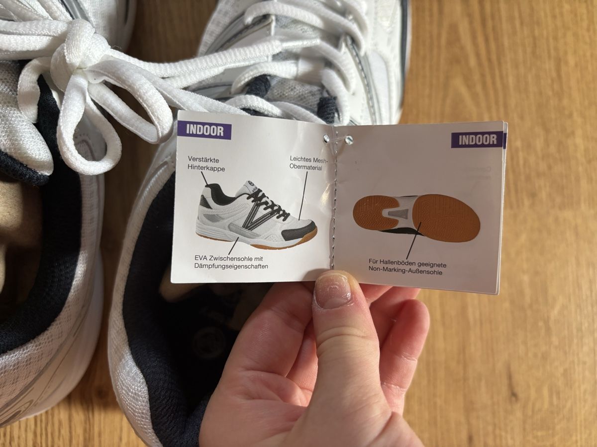 Victory Herrenschuhe: Hallenschuhe Grösse 42 Neu – Neu und originalverpackt aus Kirchberg SG von lar_8mw6 8