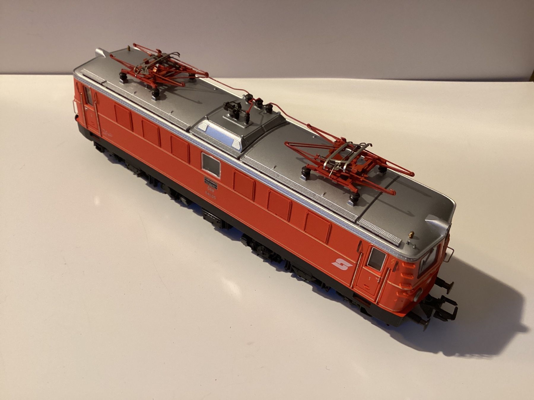 Roco Modelleisenbahnen: Roco 43641 ÖBB 1141.05 H0 1:87 – Gebraucht aus Effretikon von simtek_de 1