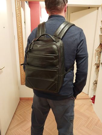 Männer PIQUADRO Rucksack Echtleder sehr guter Zustand Laptop