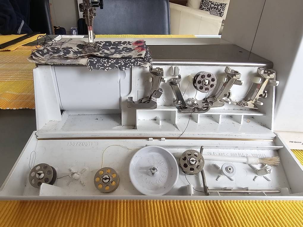 Macchine da cucire: Nähmaschine Activa 130 – Usato da Wetzikon ZH venduto da rotscher007 3