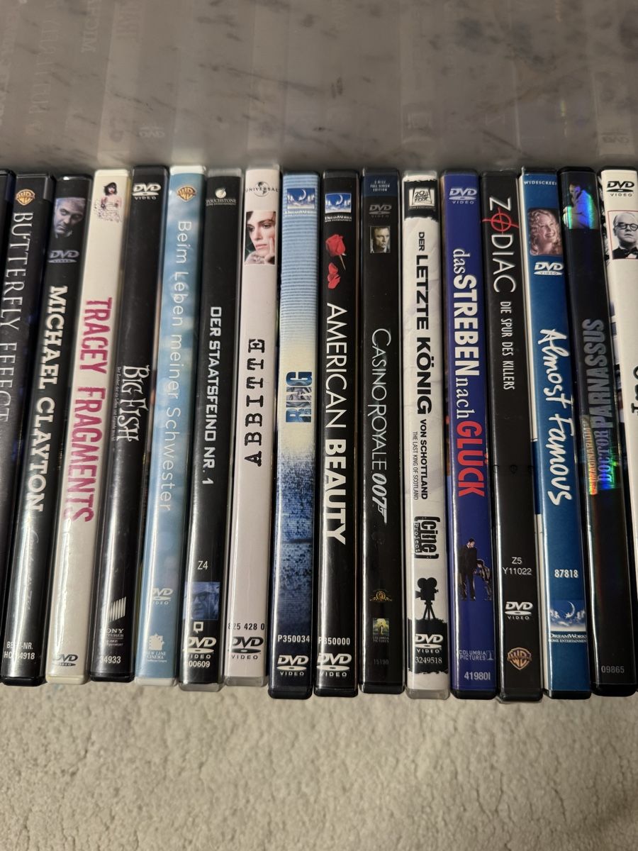 Tous les DVDs: DVDs – D'occasion à Aarau Rohr par mic_d6nr 2