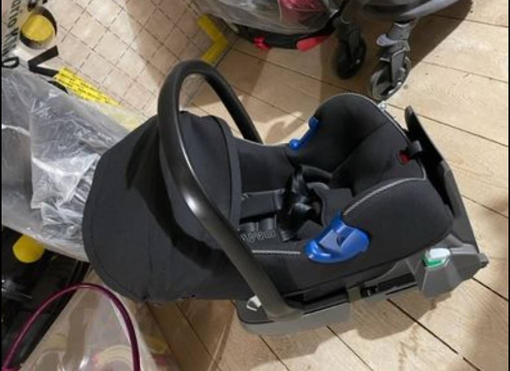BMW Seggiolini per auto: Siège bébé BMW avec base Isofix – Usato da Les Geneveys-sur-Coffrane venduto da ba_s 1