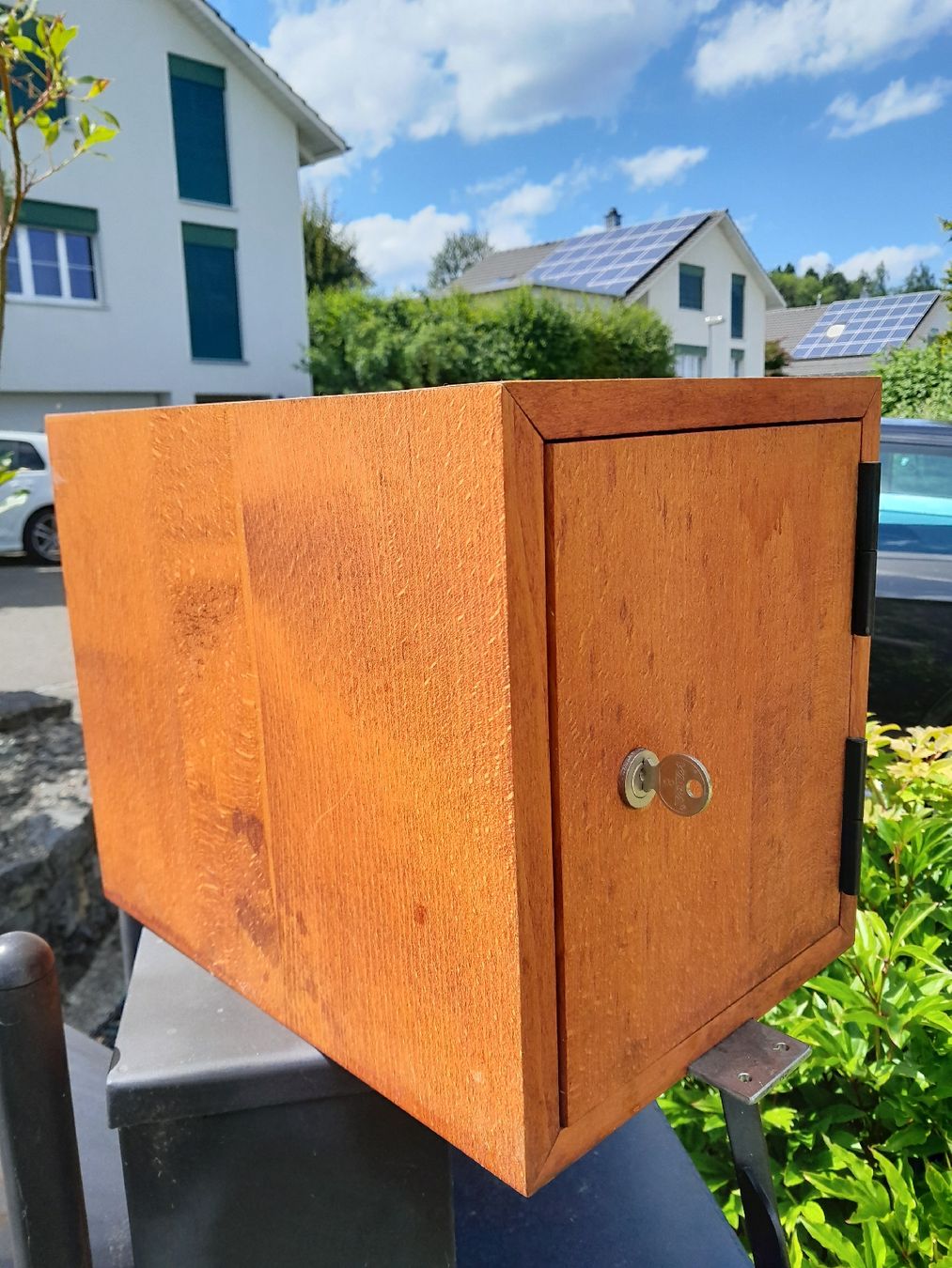 Sonstige Dekorationen & Accessoires: Kleine abschliessbare Holzkiste – Gebraucht aus Aadorf von Hyperkomp 4