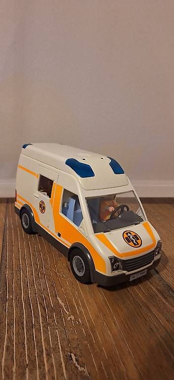 Playmobil Giocattoli: Playmobil Ambulanz – Usato da Neuenkirch venduto da Ducati79