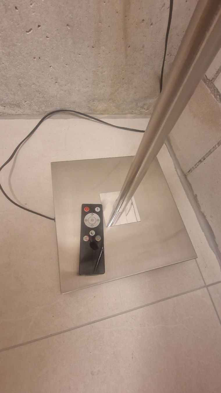 Lampes: LED Stehlampe mit Flexarm – Neuf (Voir description) à Zollikofen par pandora17 1