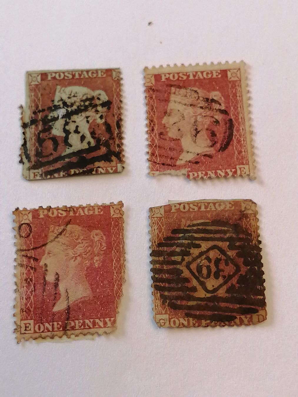 Tutti i francobolli: 4mal One Penny Reds Stars 1856  – Usato da Happerswil venduto da tschergi