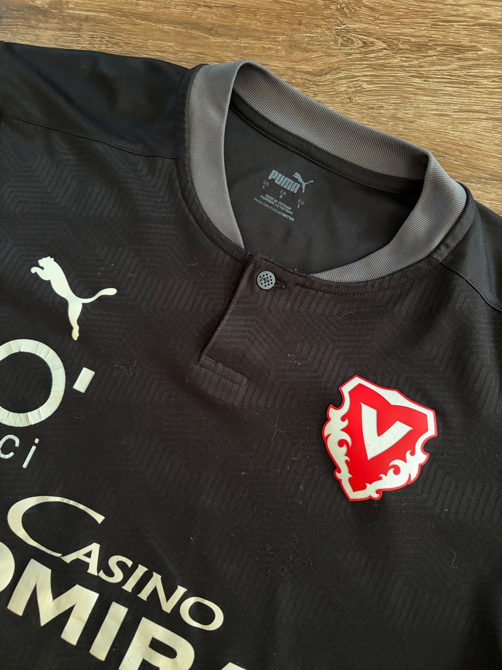 Puma Canottiere & Pantaloni: FC Vaduz Trikot Gr. L / Gajic – Usato da Muttenz venduto da bargain_hunter 1
