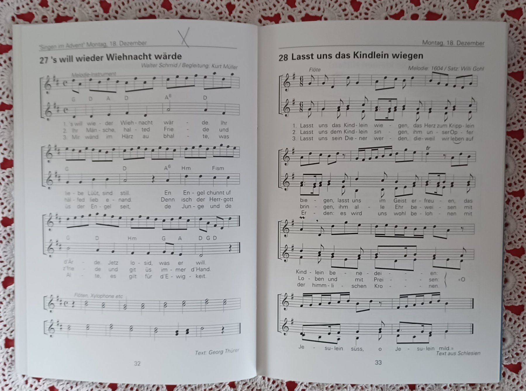 Bücher: 6 Hefte Weihnachtslieder, Chor, Schule, Klavier, Instrumente – Gebraucht aus Lindau von halusana 2