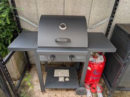 Gas Grill in einem Guten Zustand + Gas