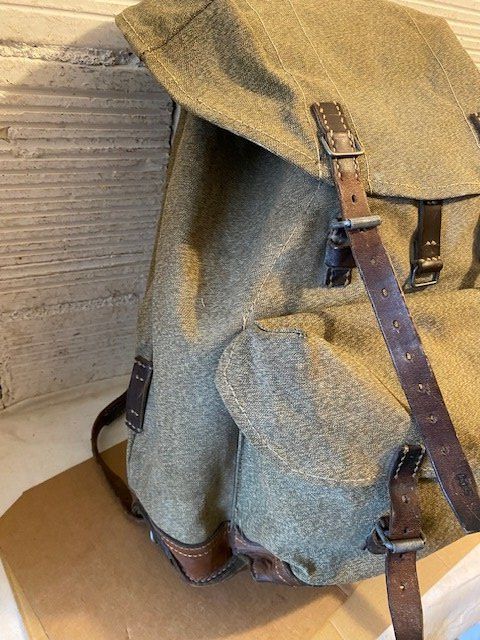 Schweizer Armee Zaini: MILITÄRRUCKSACK 1966  CH ARMEE – Usato da Chur venduto da silbermon 1