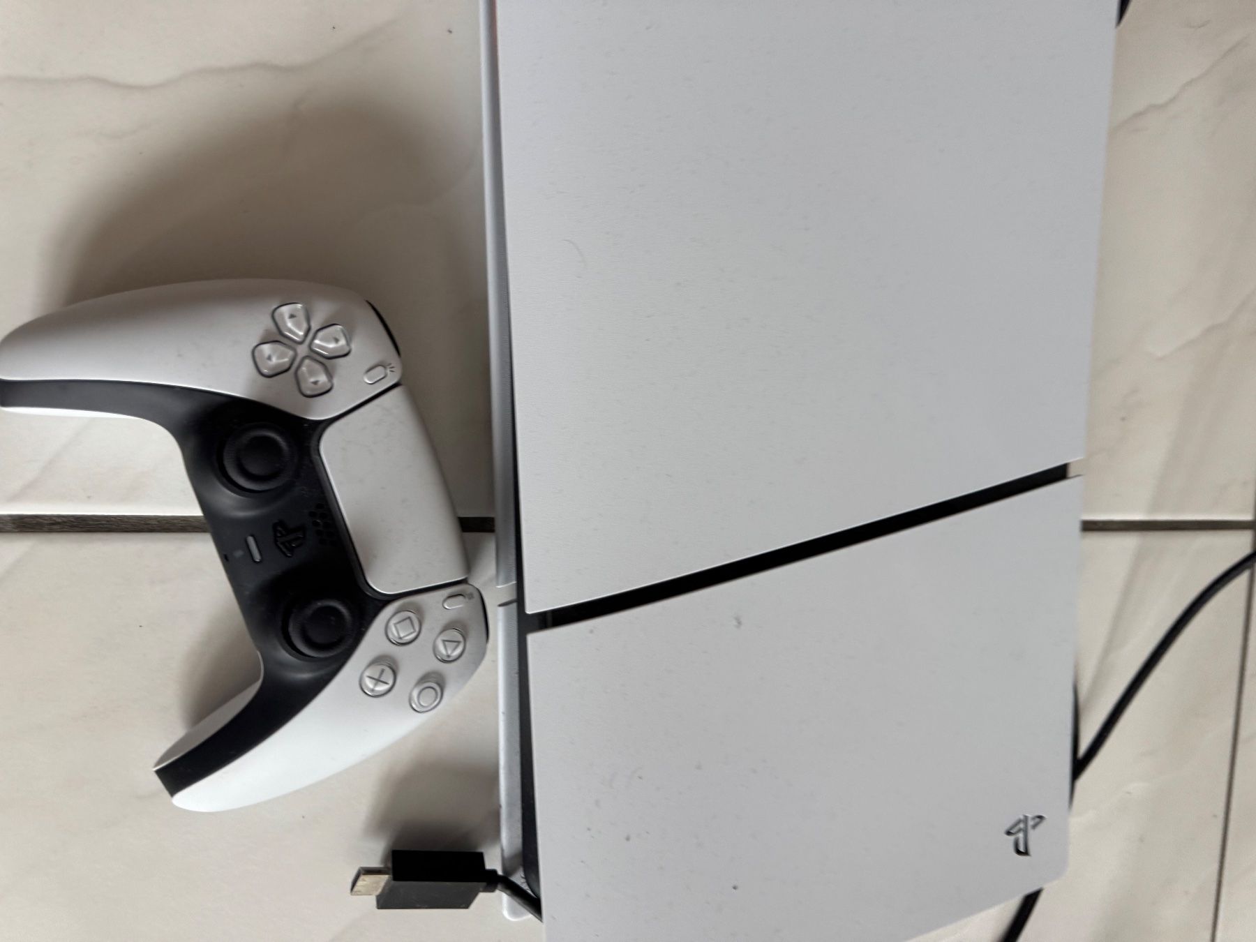 Sony Console: Sony PlayStation5 Slim with controller – Usato da Visp venduto da sam_m2cn 5