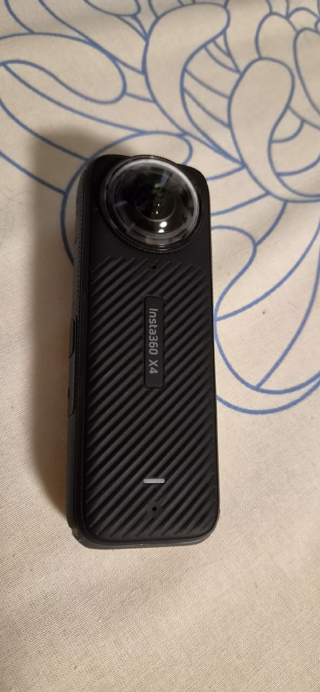 Insta360 Action Cam: Insta360 x4 – Neu (gemäss Beschreibung) aus Diessenhofen von Obscuro94 2