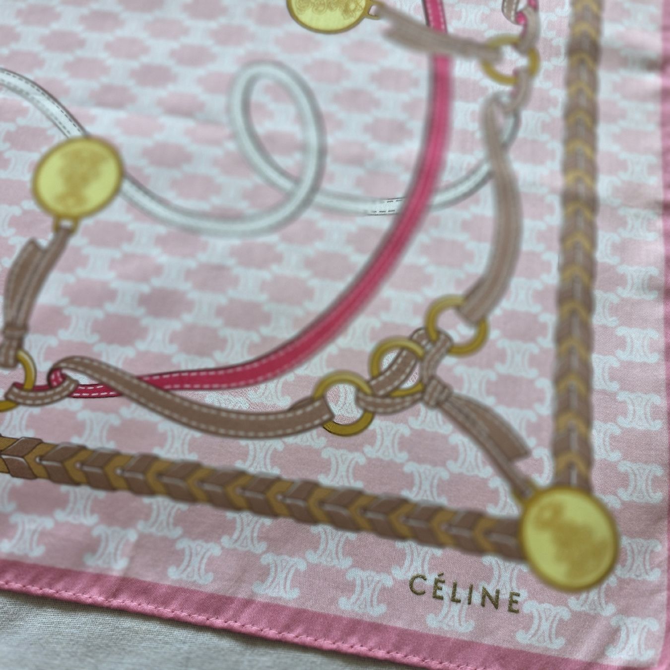 Celine Foulard & Sciarpe: Neues CELINE Baumwolltuch 58x58 cm – Nuovo (secondo la descrizione) da Zürich venduto da LIMAR 2