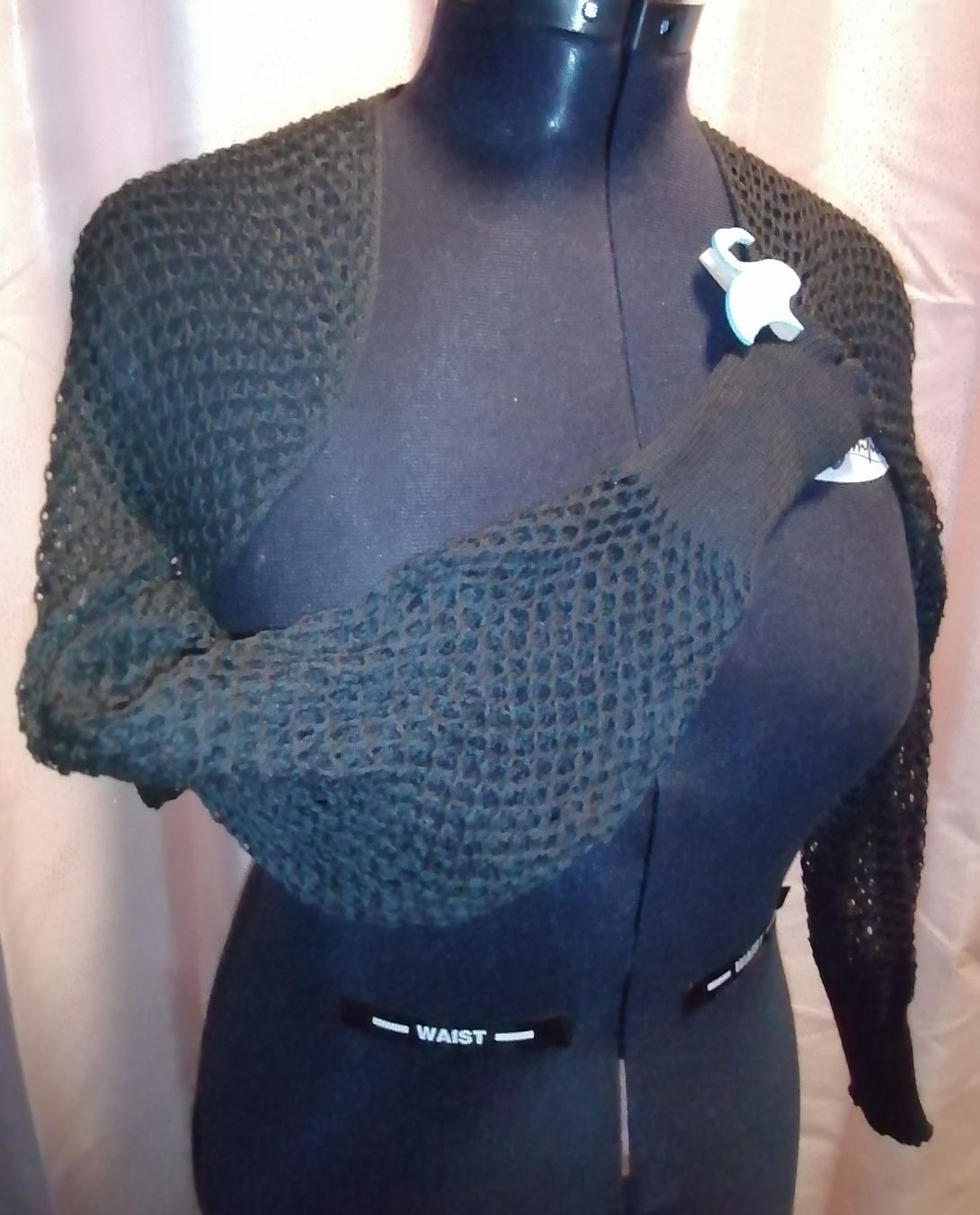 Bolero: Splendide petit Bolero en Tricot – Nuovo (secondo la descrizione) da Corcelles-près-Payerne venduto da RxOne_Krs 4