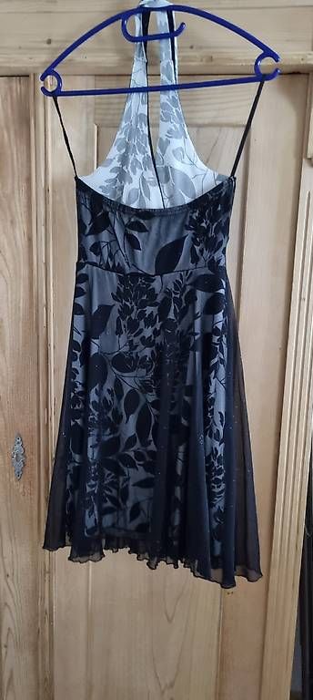 Vestiti: Kleid gr 32/34 – Usato da St. Gallen venduto da dan_w62f 1