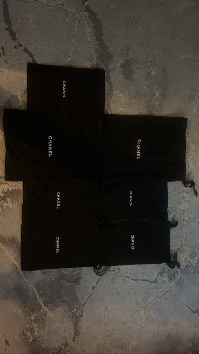 Chanel Taschen: Chanel Staubbeutel, 7, von Taschen und Schuhen  – Neu (gemäss Beschreibung) aus Küsnacht von bel_k5w8 1