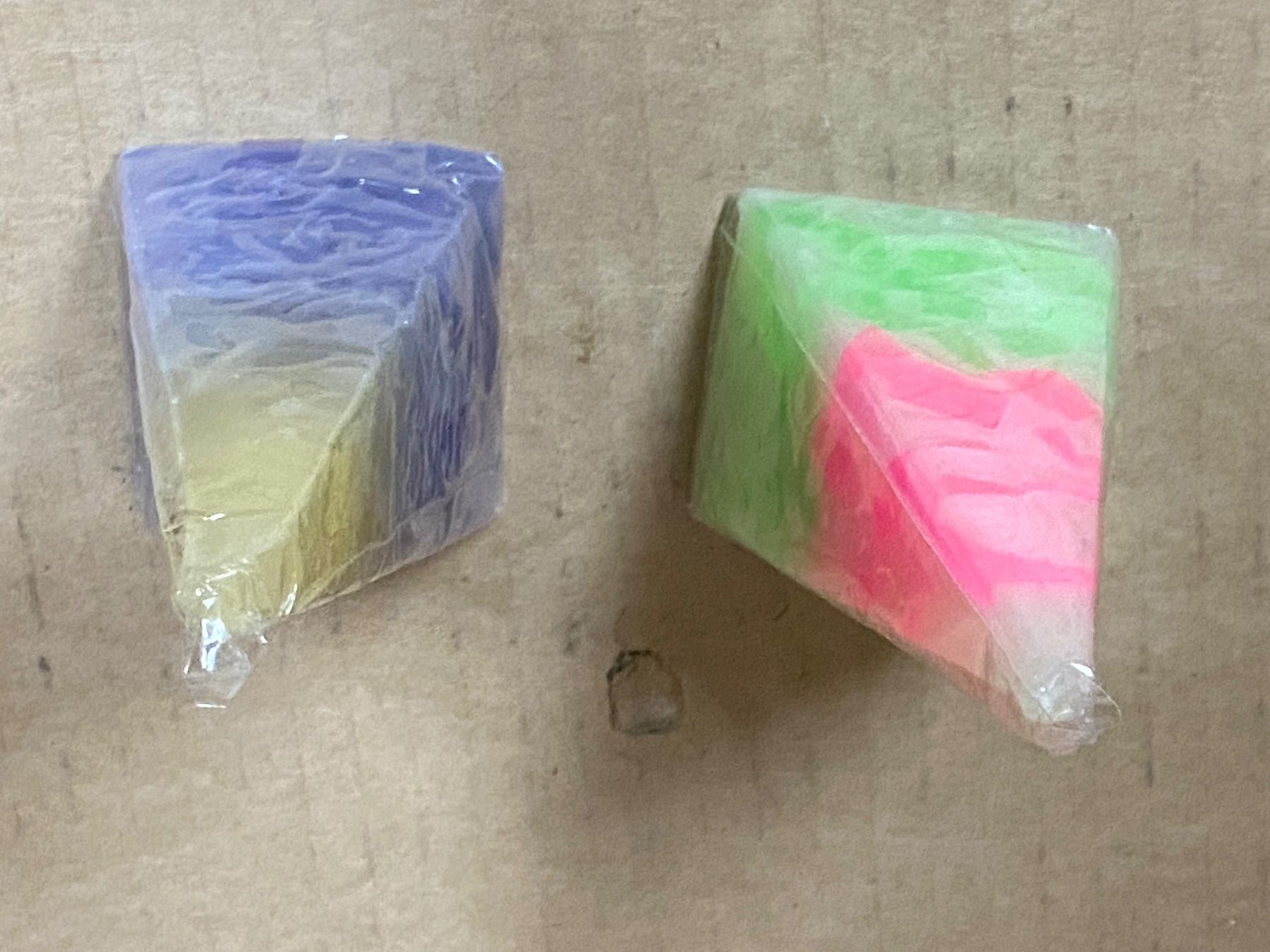 Candele: Pyramiden Kerzen 2 Stk. – Nuovo e nell'imballaggio originale da Eschlikon TG venduto da 1.- 4