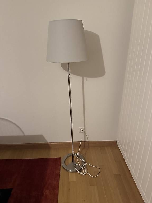 Lampade: Modern Floor Lamp Mod Nyfors IKEA  – Usato da Basel venduto da cle_f872 1